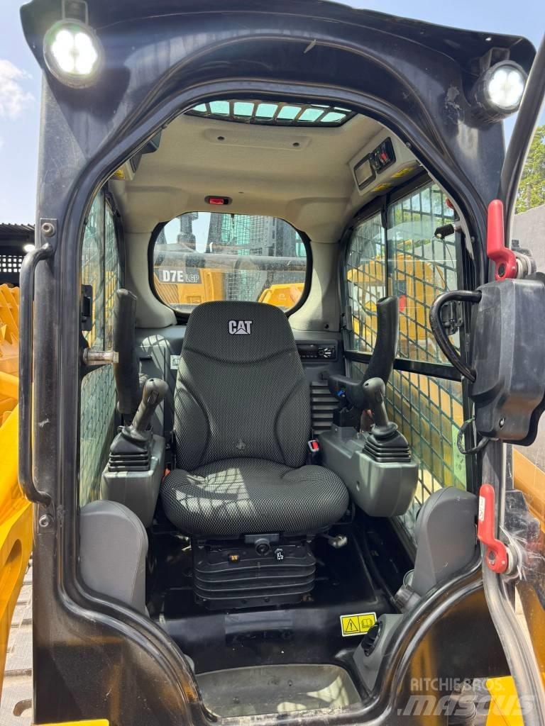 CAT 259D3 滑移轉向裝載機