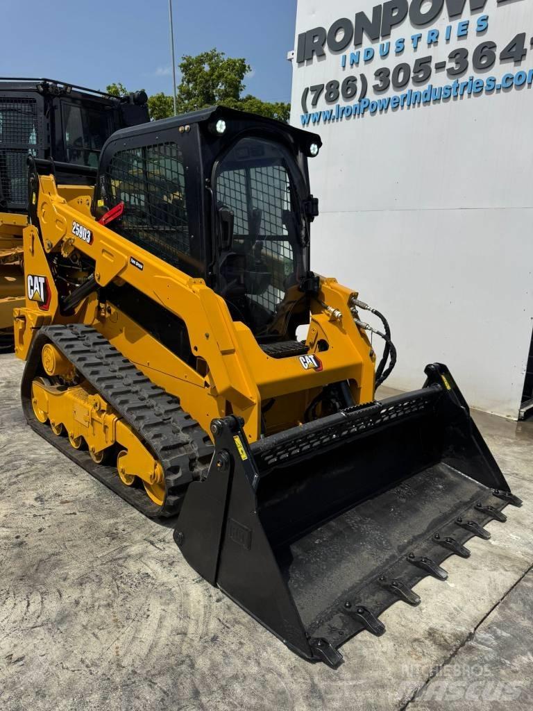 CAT 259D3 滑移轉向裝載機
