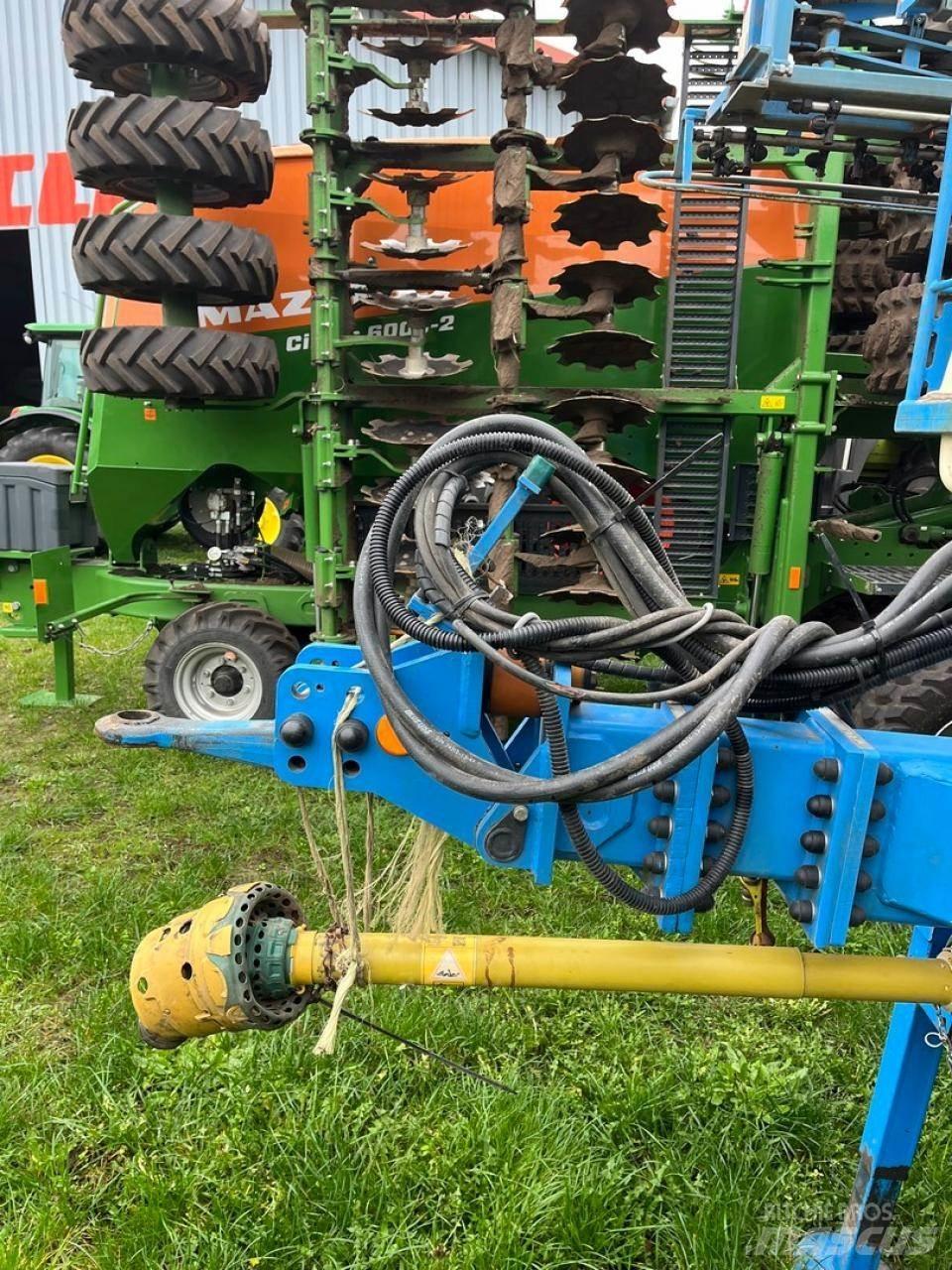 Lemken Primus 45 牽引式噴霧機