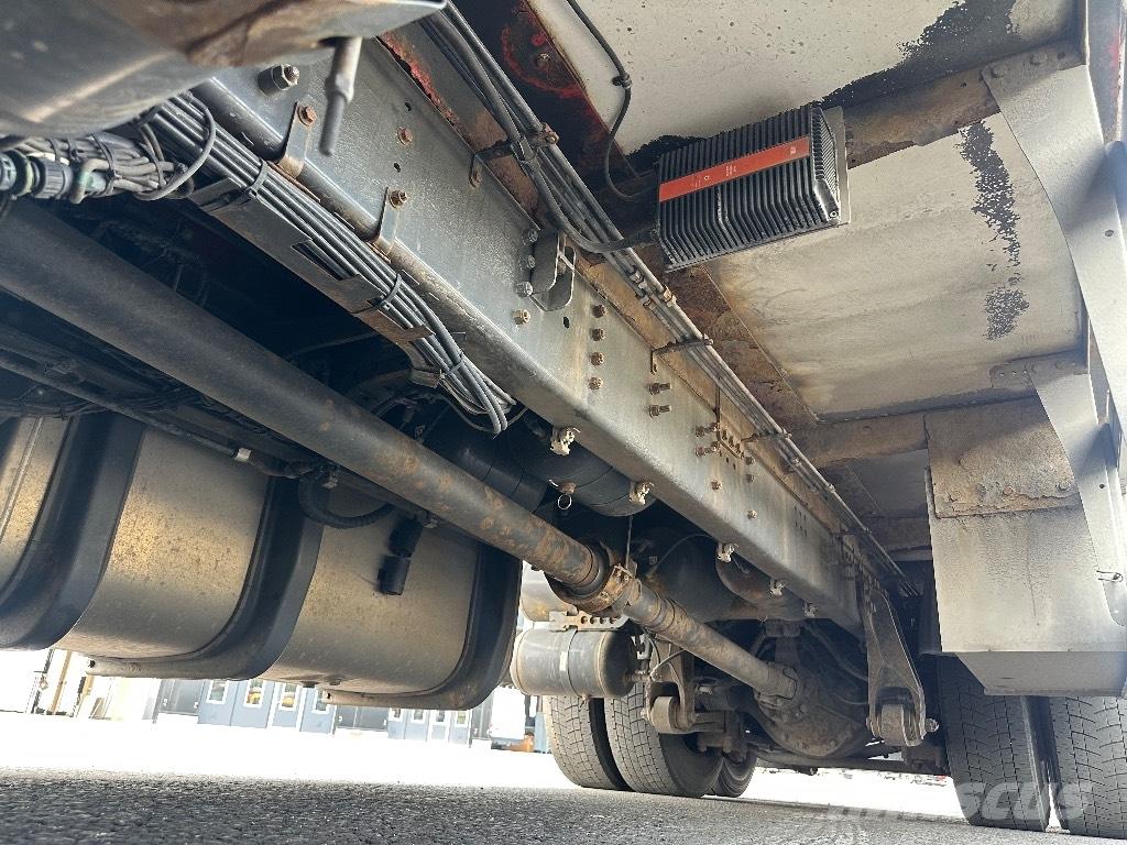 Scania R 450 貨箱式卡車