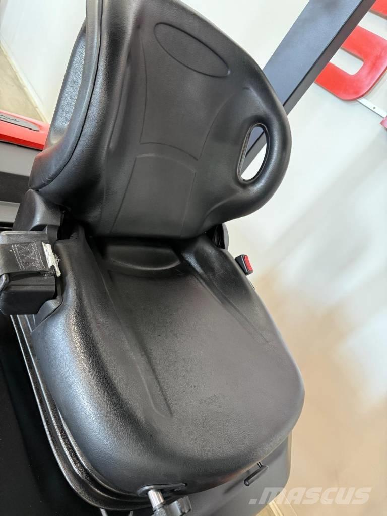 EP 11013 - EFL252 電動堆高機