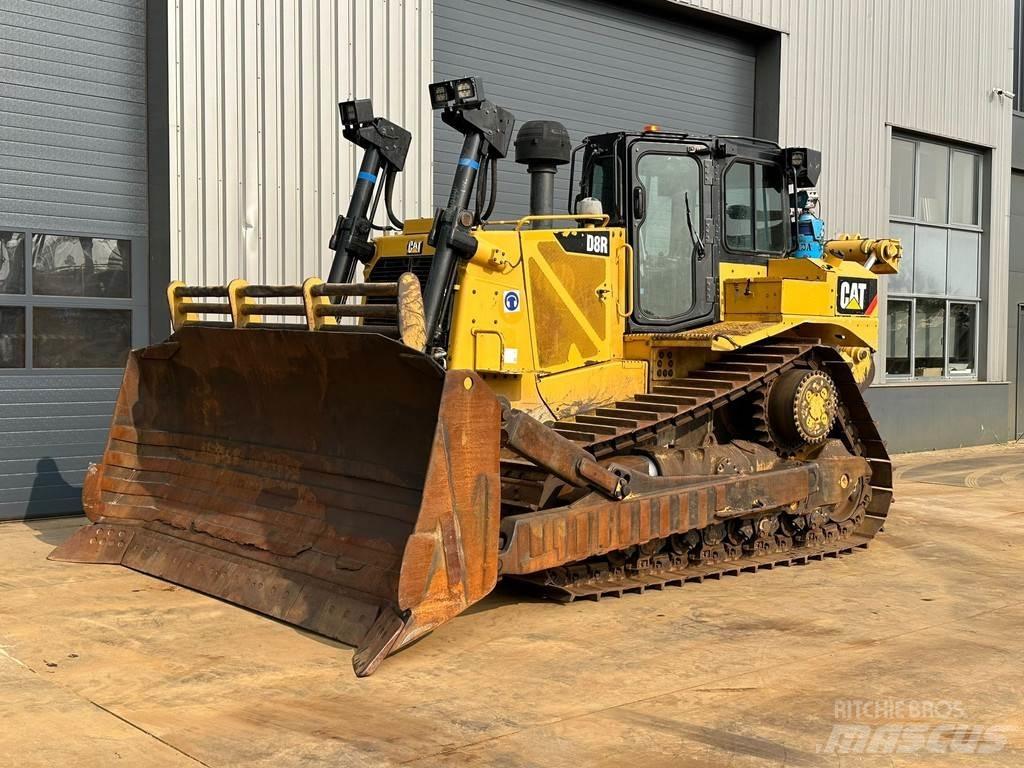 CAT D8R 履帶推土機