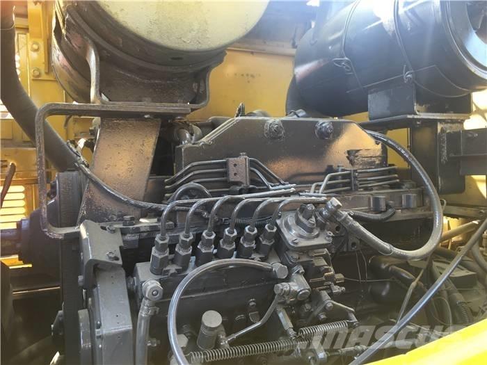 Komatsu WA 320-3 輪胎式裝載機