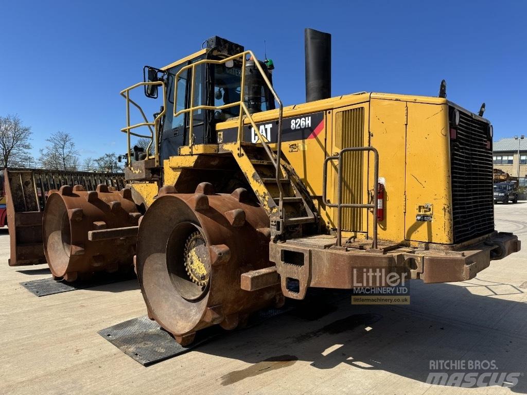 CAT 826H 廢棄物壓實機