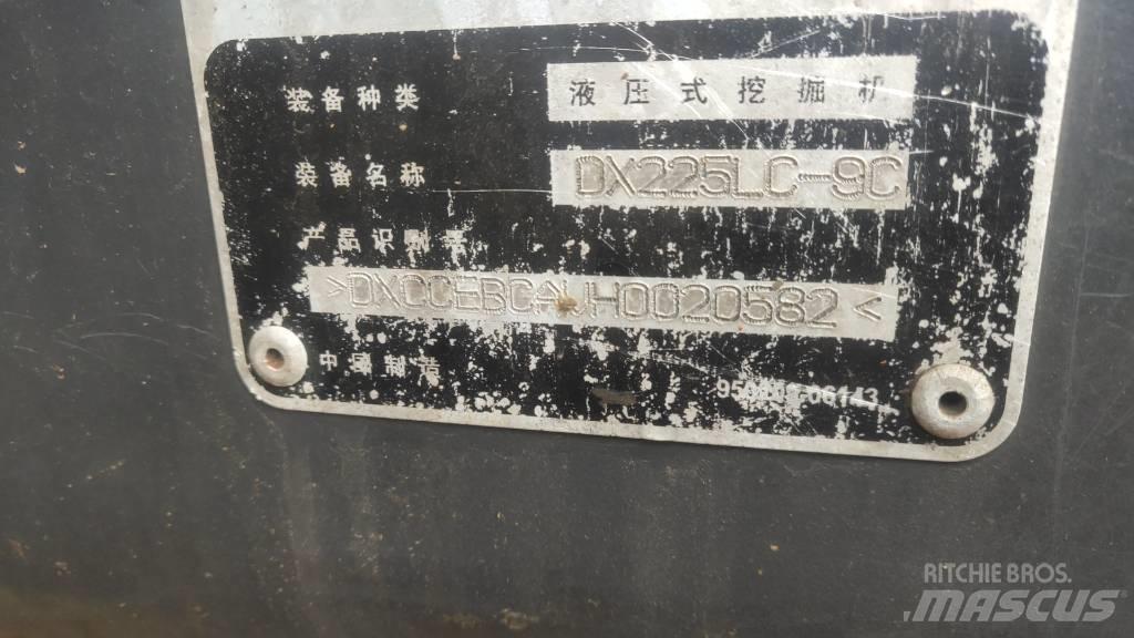 Doosan DX225LC-9C 履帶式 挖土機/掘鑿機/挖掘機
