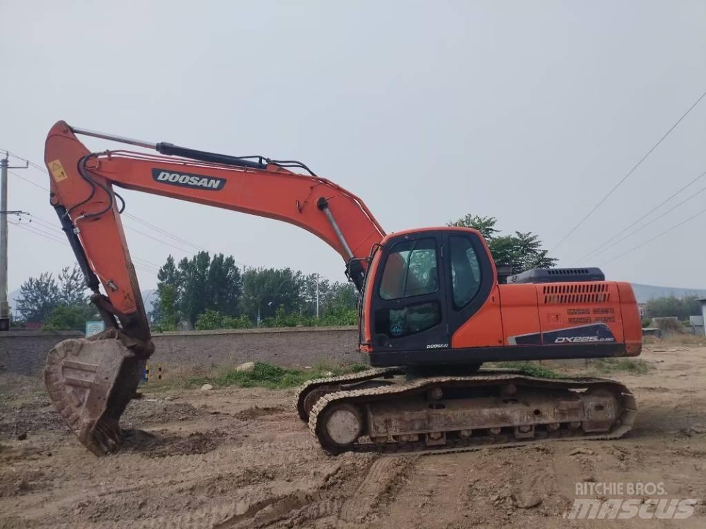 Doosan DX225LC-9C 履帶式 挖土機/掘鑿機/挖掘機