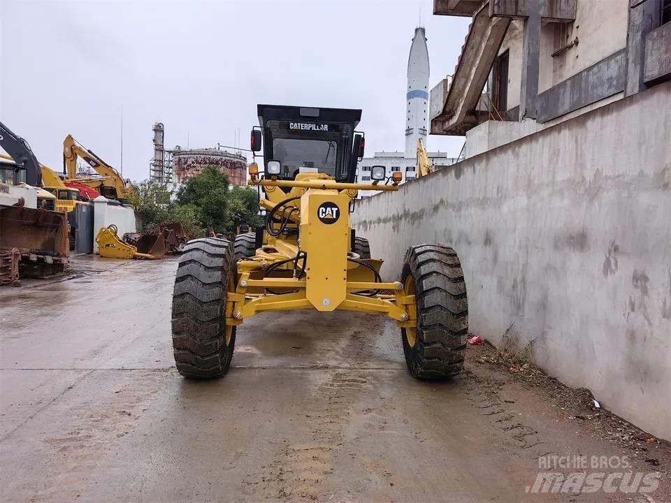 CAT 140H 平土機