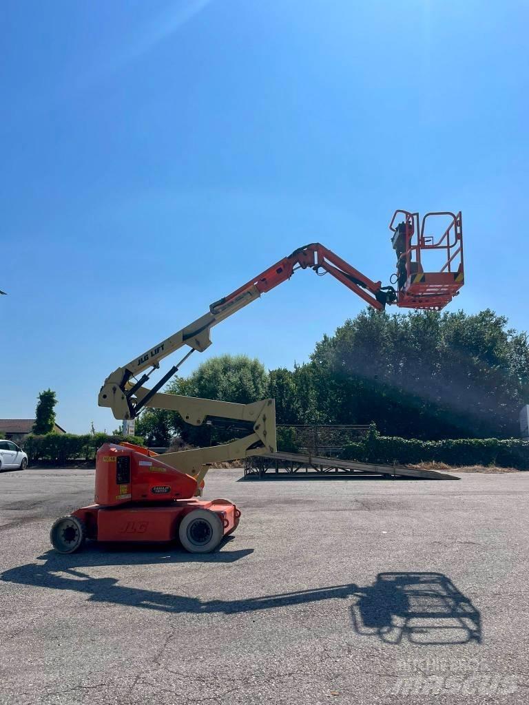JLG E 400 AJP 曲臂高空作業車