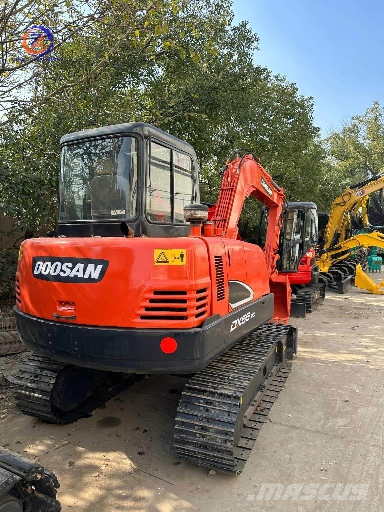 Doosan DH 55 小型挖土機/掘鑿機<7t(小型挖掘機)