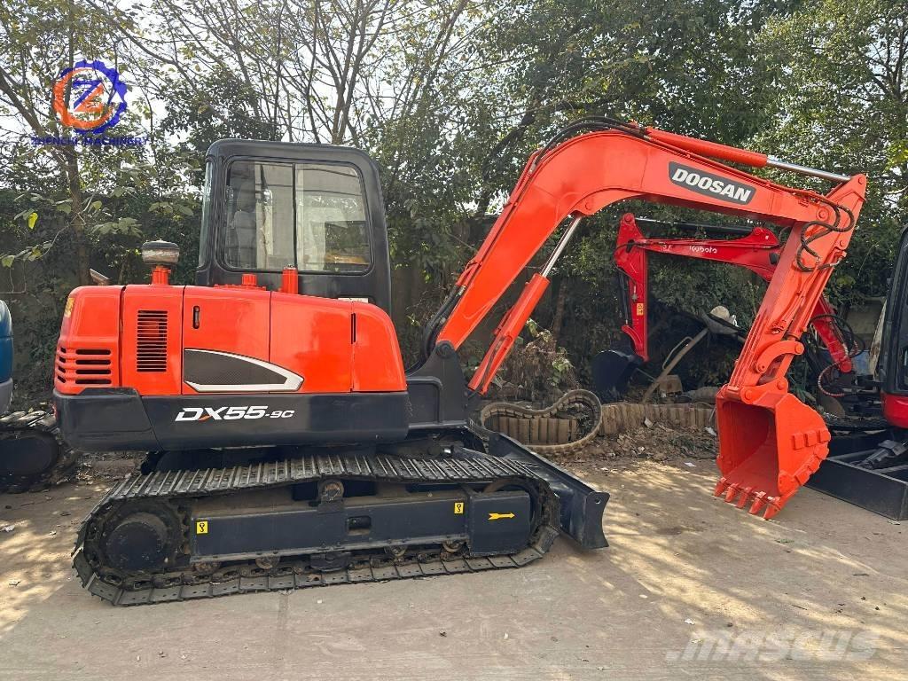 Doosan DH 55 小型挖土機/掘鑿機<7t(小型挖掘機)