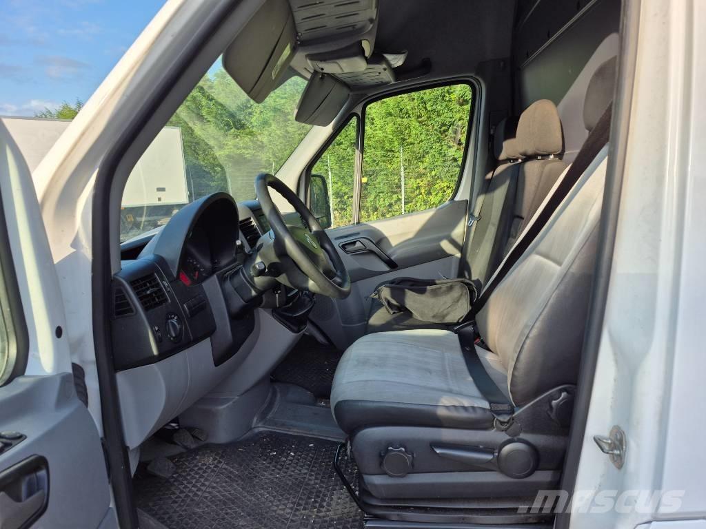 Volkswagen Crafter 廂式貨物運輸車