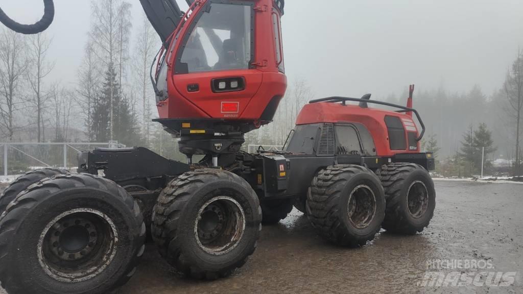 Komatsu 931XC 收穫機