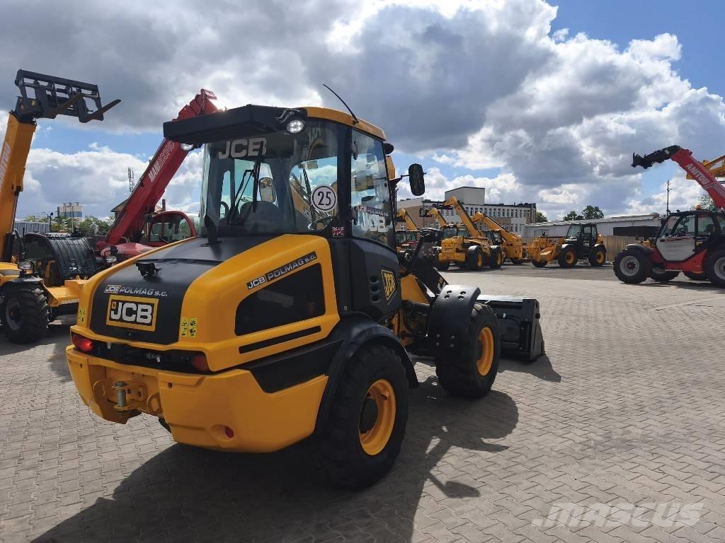 JCB 409 輪胎式裝載機