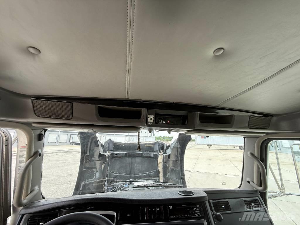 Kenworth T 800 曳引機組件