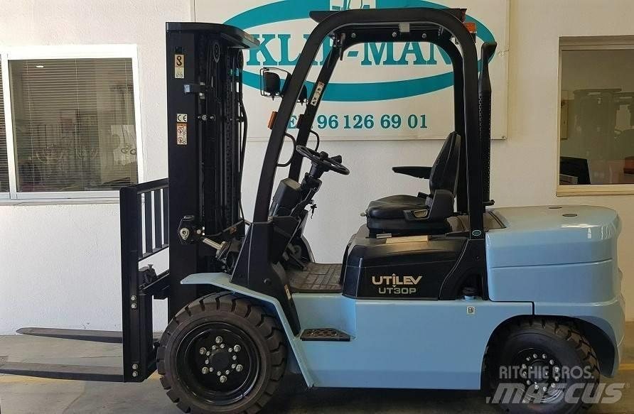 Utilev (5586) UT30P 柴油卡車