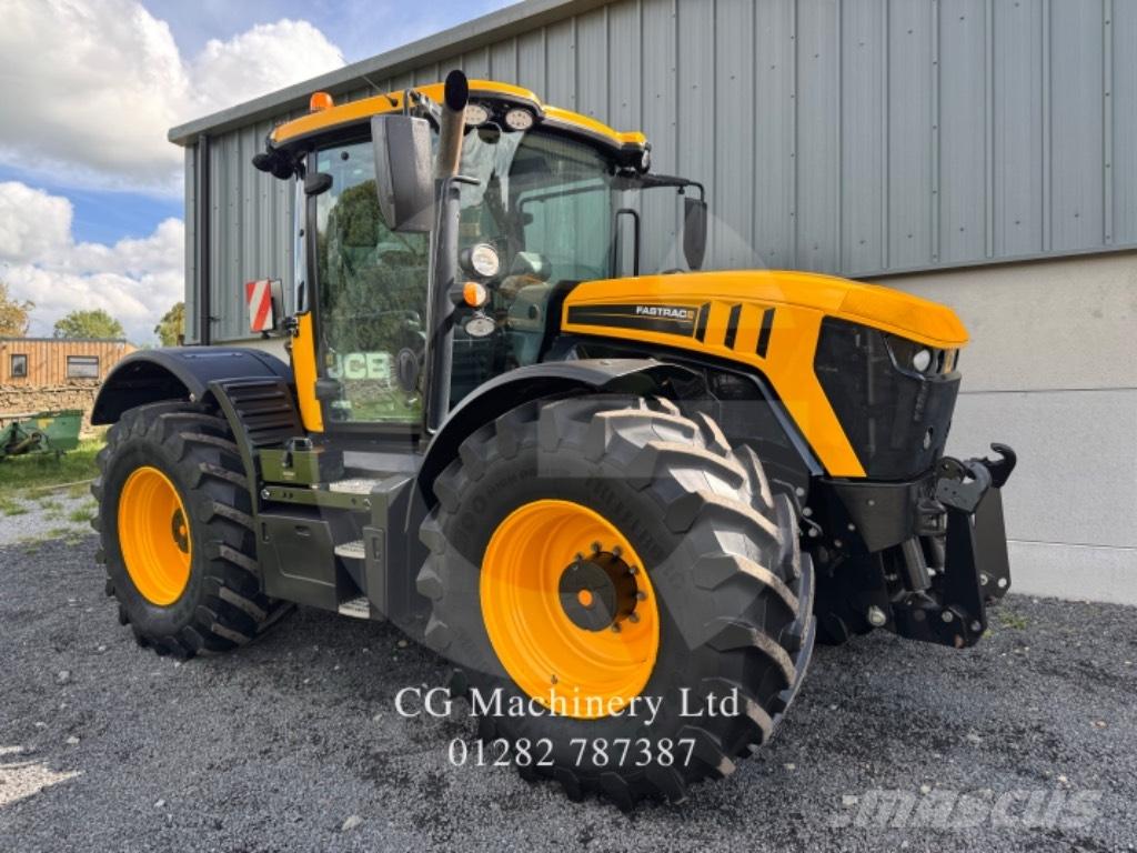 JCB Fastrac 4220 曳引機