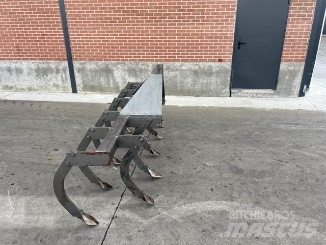 Peecon cultivator 中耕管理機