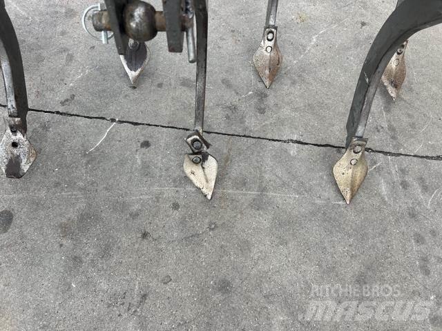 Peecon cultivator 中耕管理機