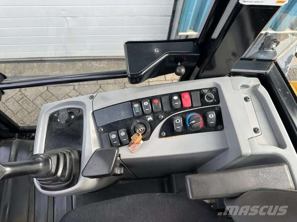 CAT 907 H 2 輪胎式裝載機