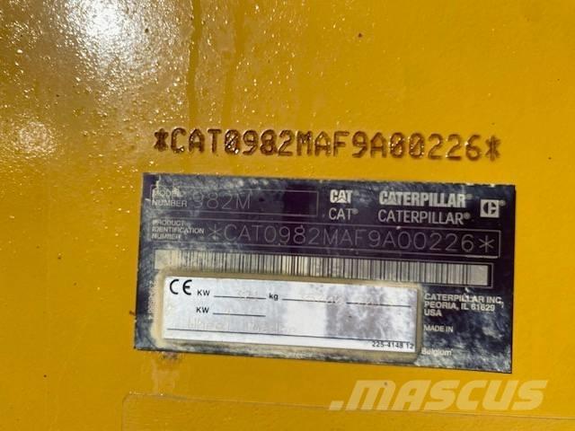 CAT 982 M 輪胎式裝載機