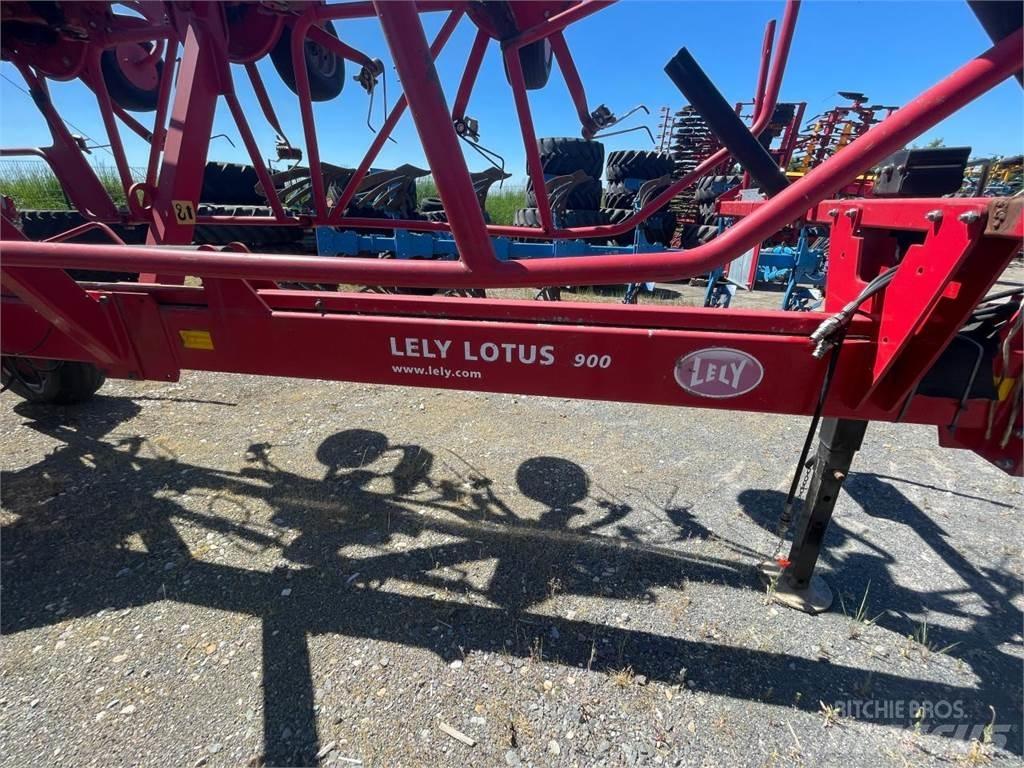 Lely Lotus 900 耙與翻草機