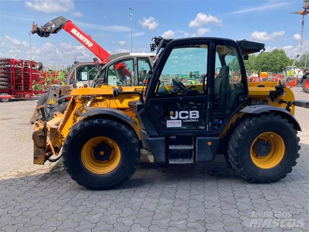 JCB 541-70 AgriPro 伸縮臂操作車