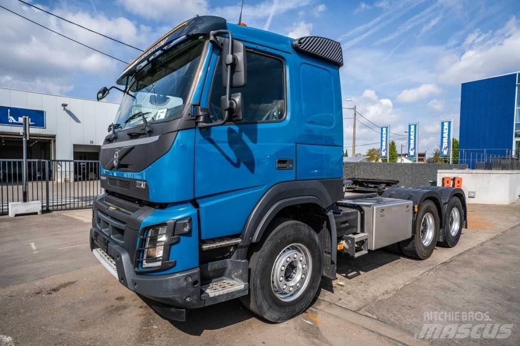 Volvo FMX 460 曳引機組件