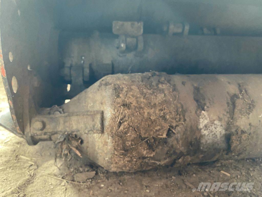 Kuhn BP 305 破碎機