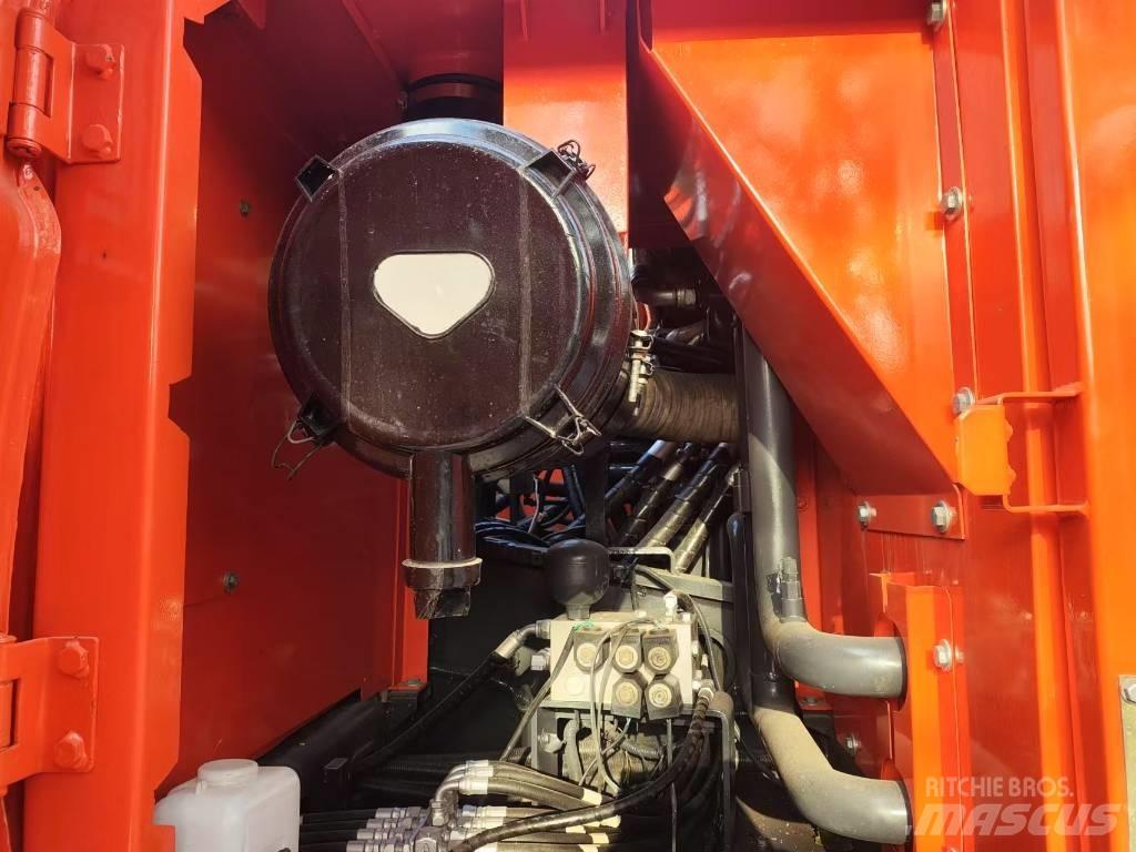 Doosan DX300LC-9c 履帶式 挖土機/掘鑿機/挖掘機