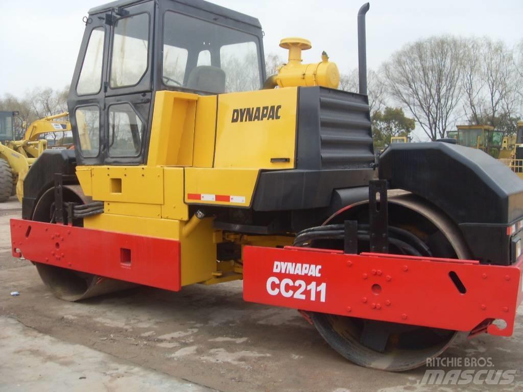 Dynapac CC 211 雙輪滾壓機
