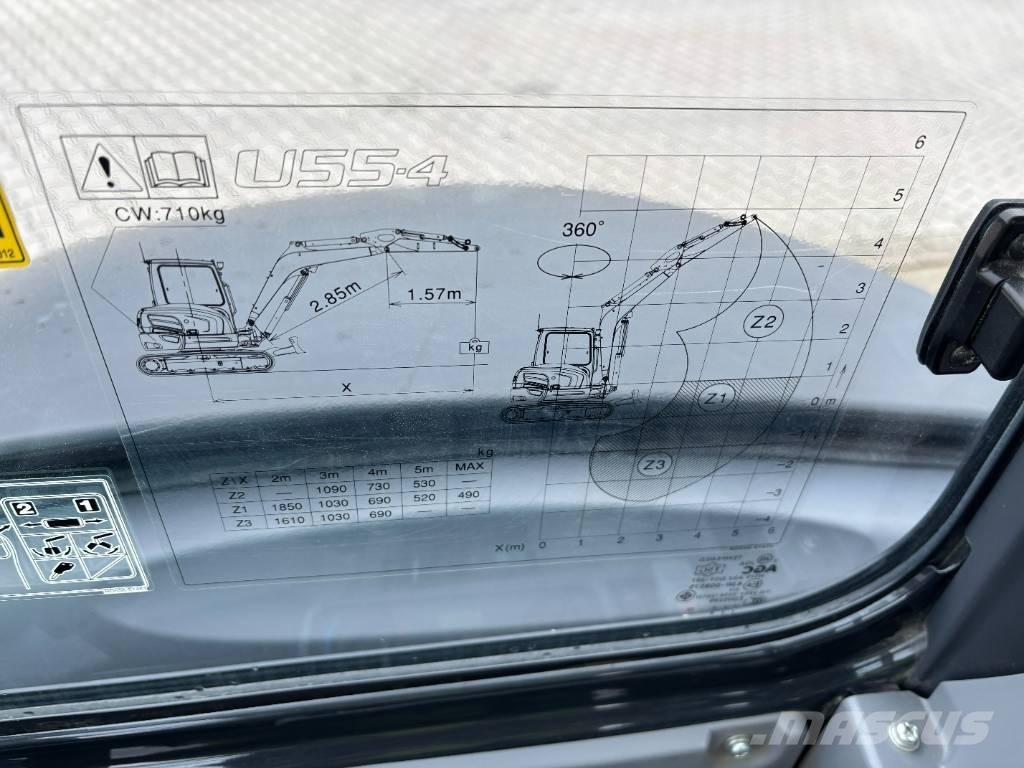 Kubota U 55-4 小型挖土機/掘鑿機<7t(小型挖掘機)