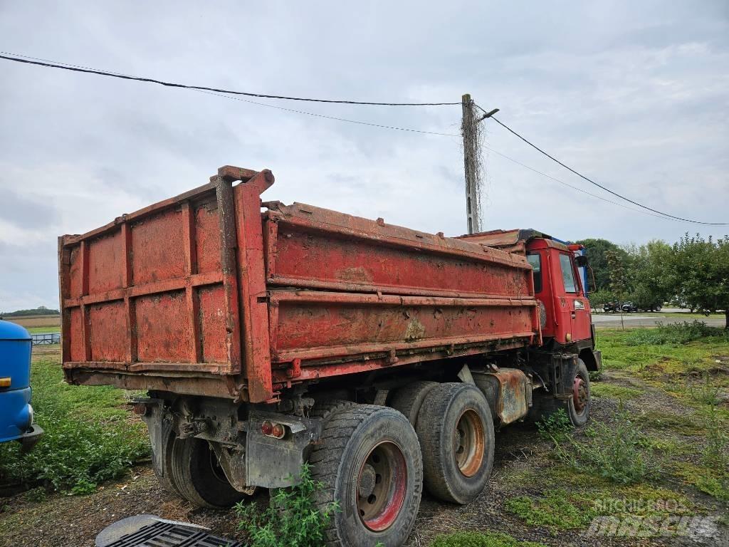 Tatra 138 S3  6x6 傾卸式卡車