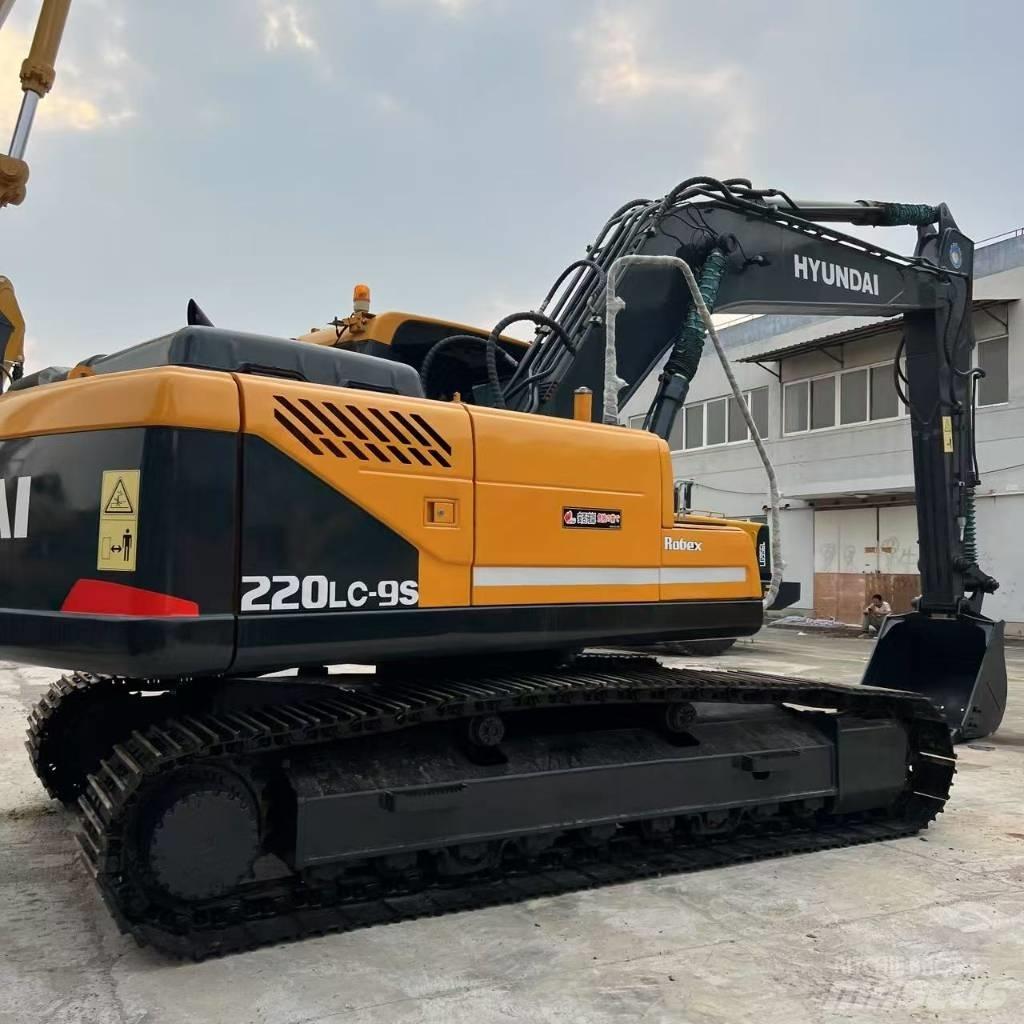 Hyundai 220LC-9S 中型挖土機/掘鑿機/挖掘機 7t-12t
