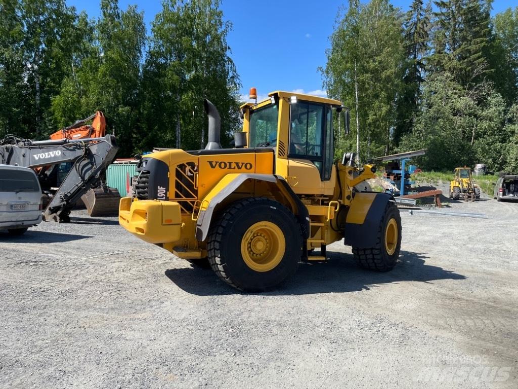 Volvo L 90 F 輪胎式裝載機