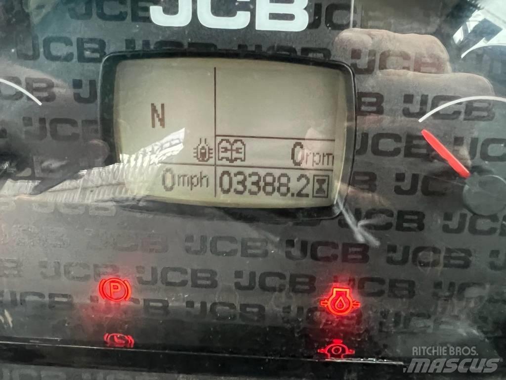 JCB 3 CX 反鏟裝載機
