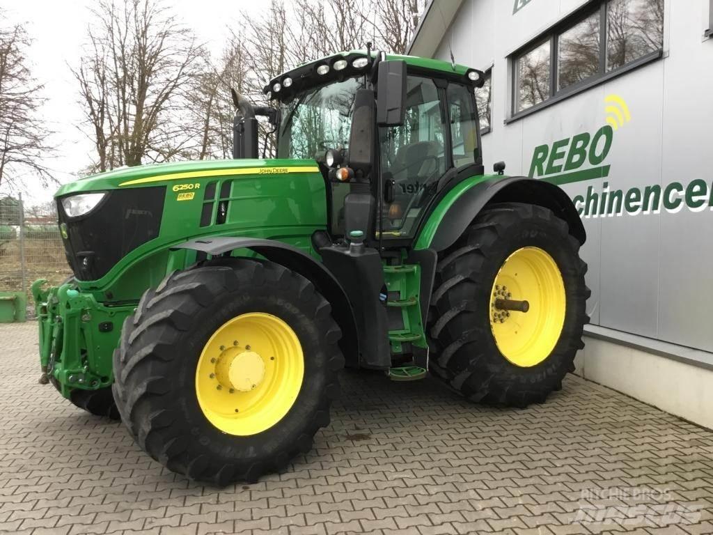John Deere 6250R 曳引機
