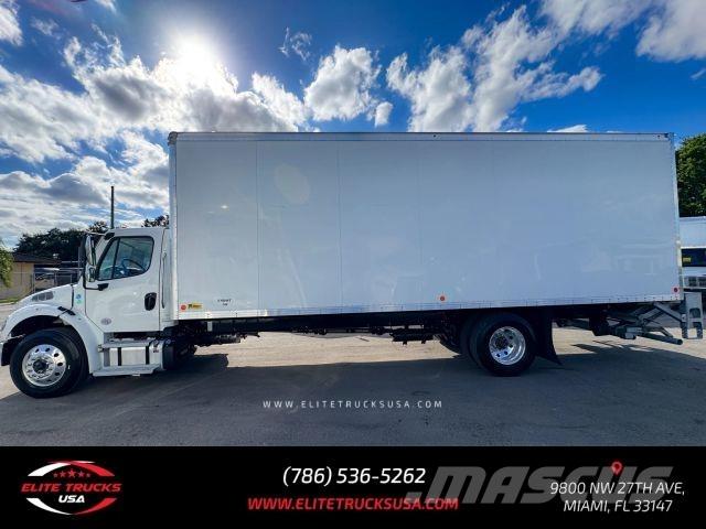 Freightliner M106 貨箱式卡車