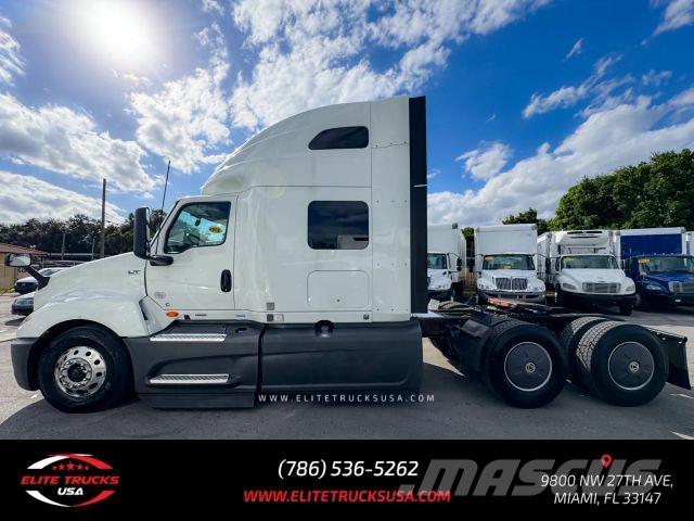 International LT 其他貨車