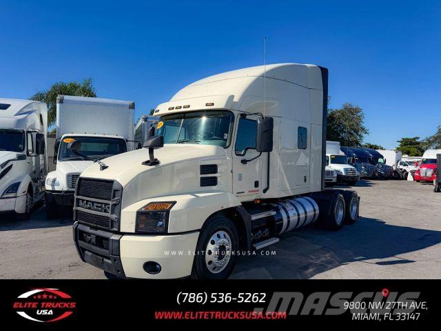 Mack Anthem 其他貨車