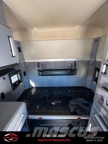 Mack Anthem 其他貨車