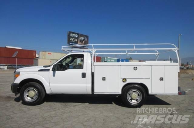 Ford F350 救援車