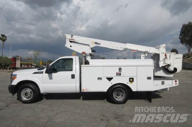 Ford F350 救援車