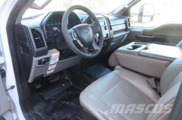 Ford F550 救援車