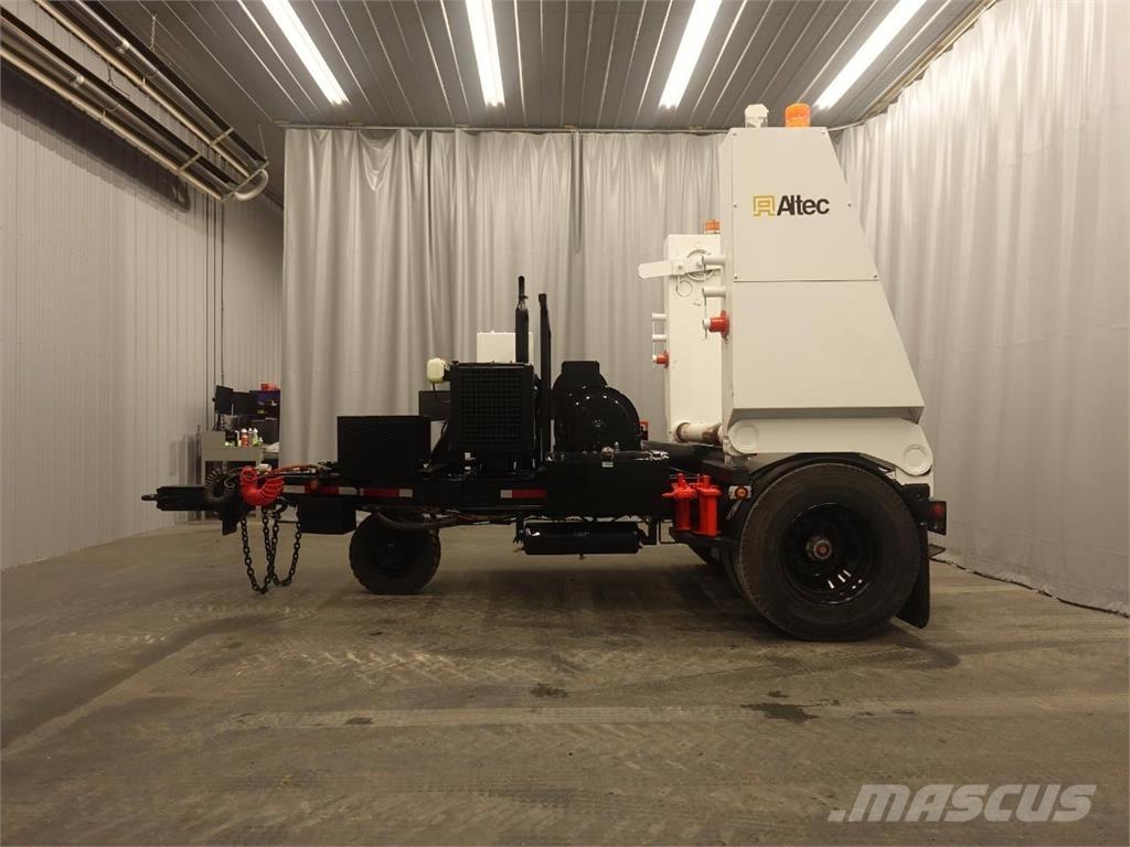 Altec AD108 地下錨索鑽裝車