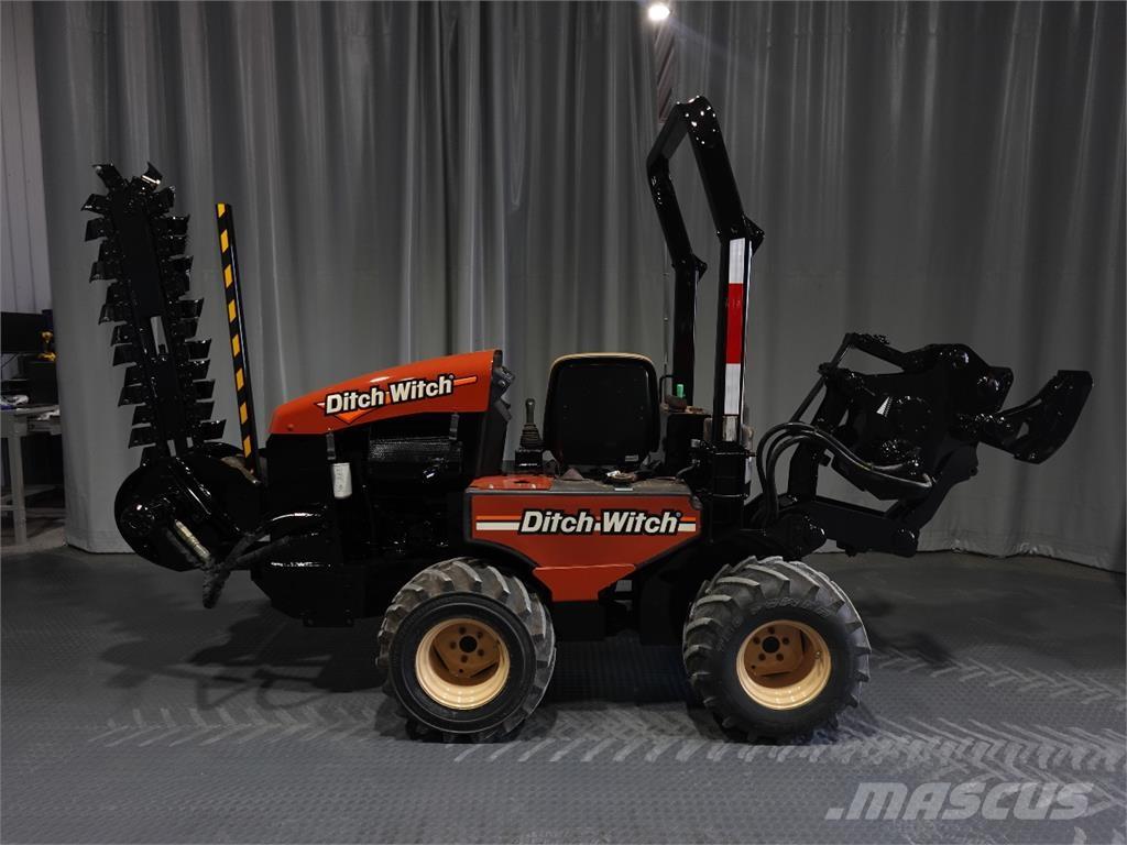 Ditch Witch 420SX 掘溝機