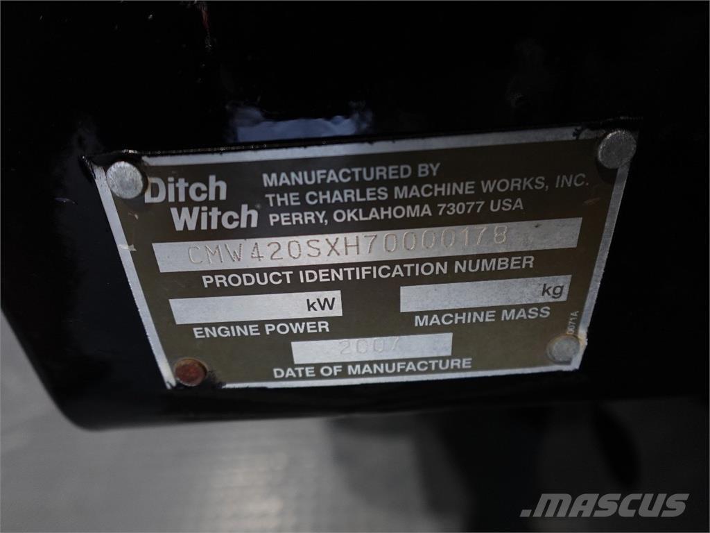 Ditch Witch 420SX 掘溝機