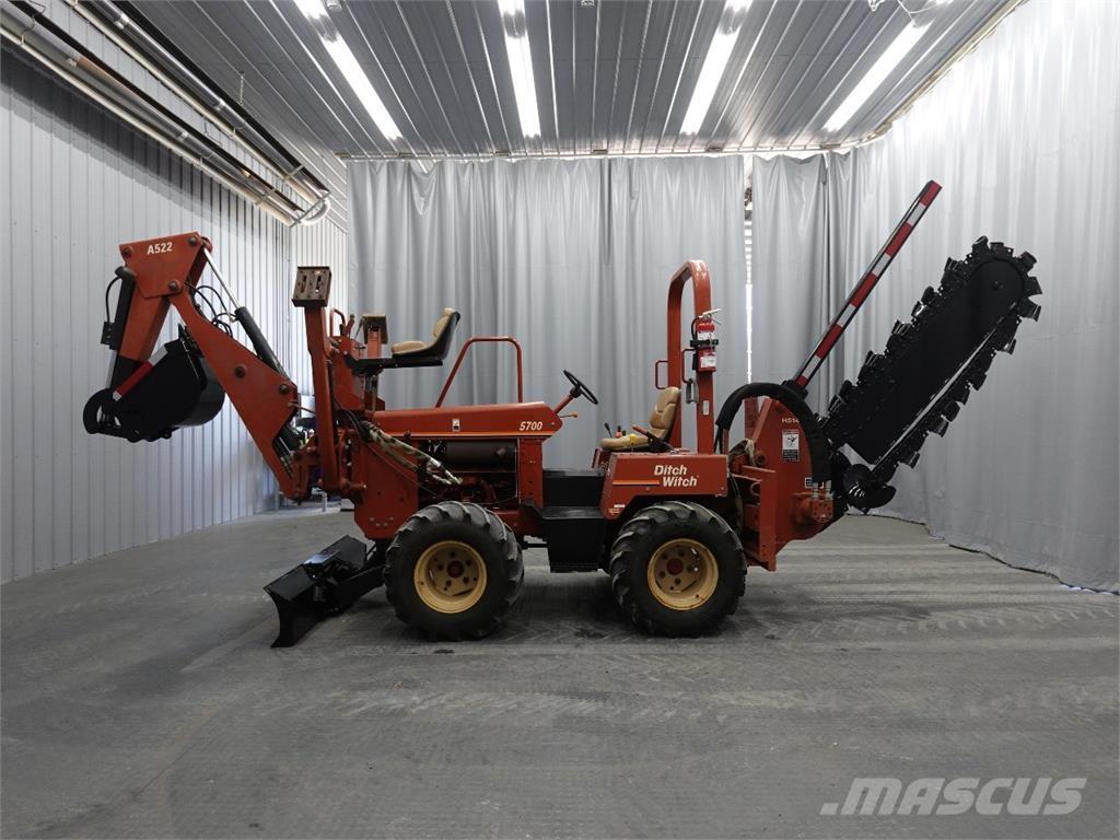 Ditch Witch 5700 掘溝機