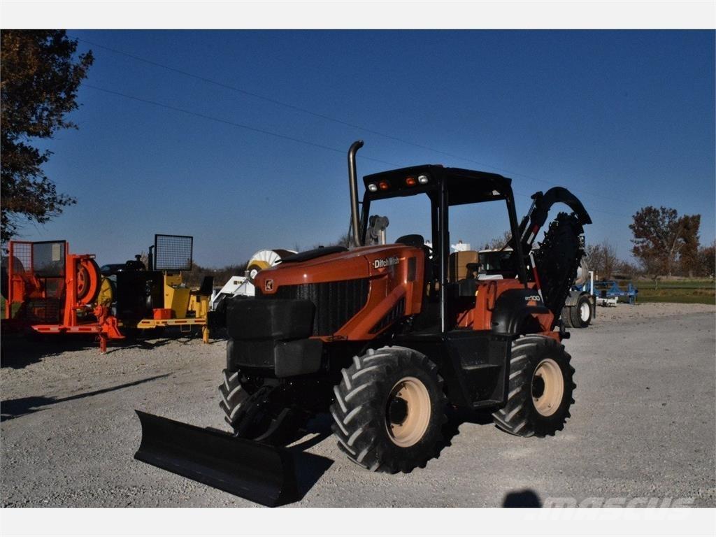 Ditch Witch RT100 掘溝機
