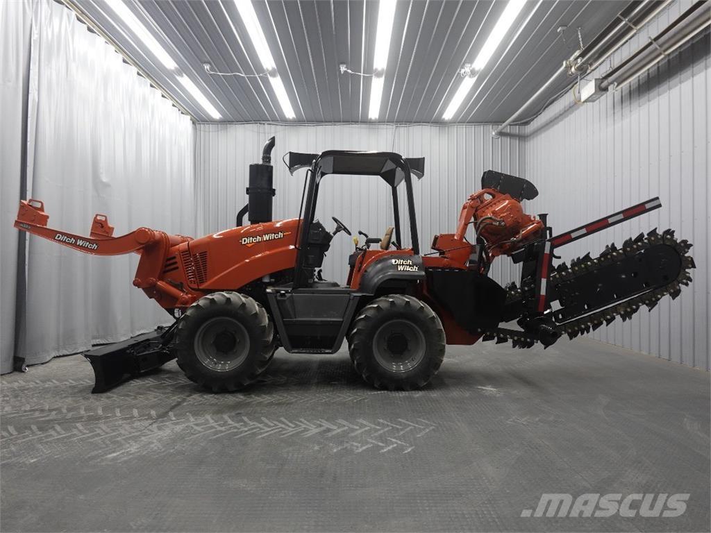 Ditch Witch RT115 掘溝機