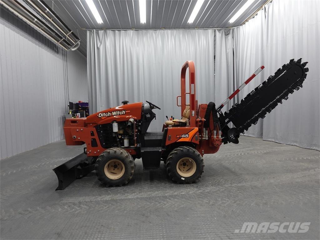 Ditch Witch rt45 掘溝機